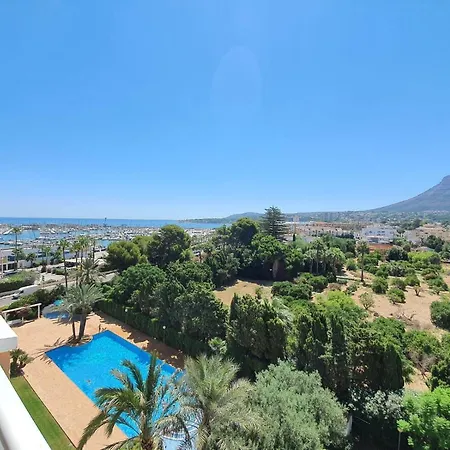 Jardines Del Puerto